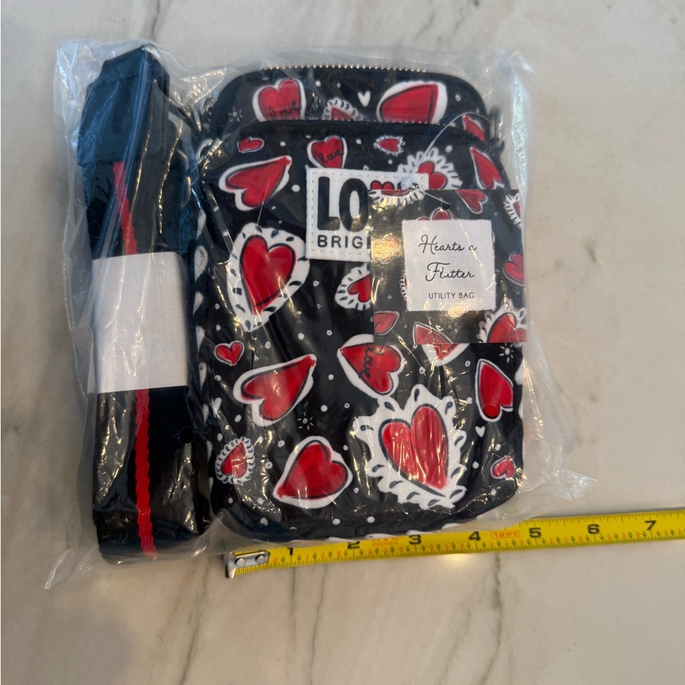 Love Brighton Hearts Utility crossbody - Picture 2 of 3